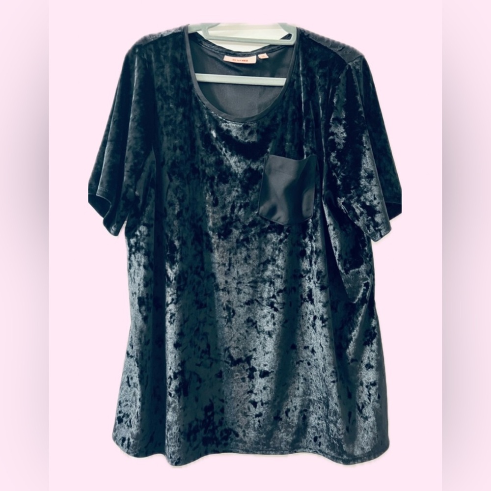 Velvet Pocket Tee